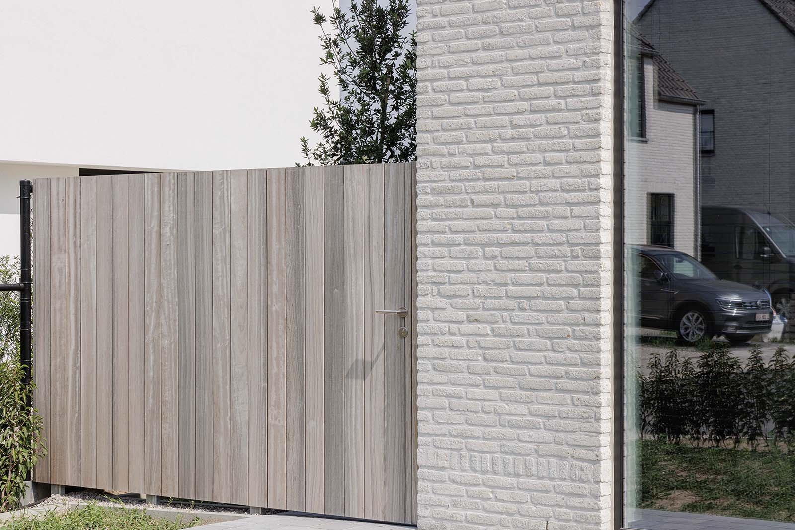 halfopen-landelijke-woning-aangename-tuin-egem45