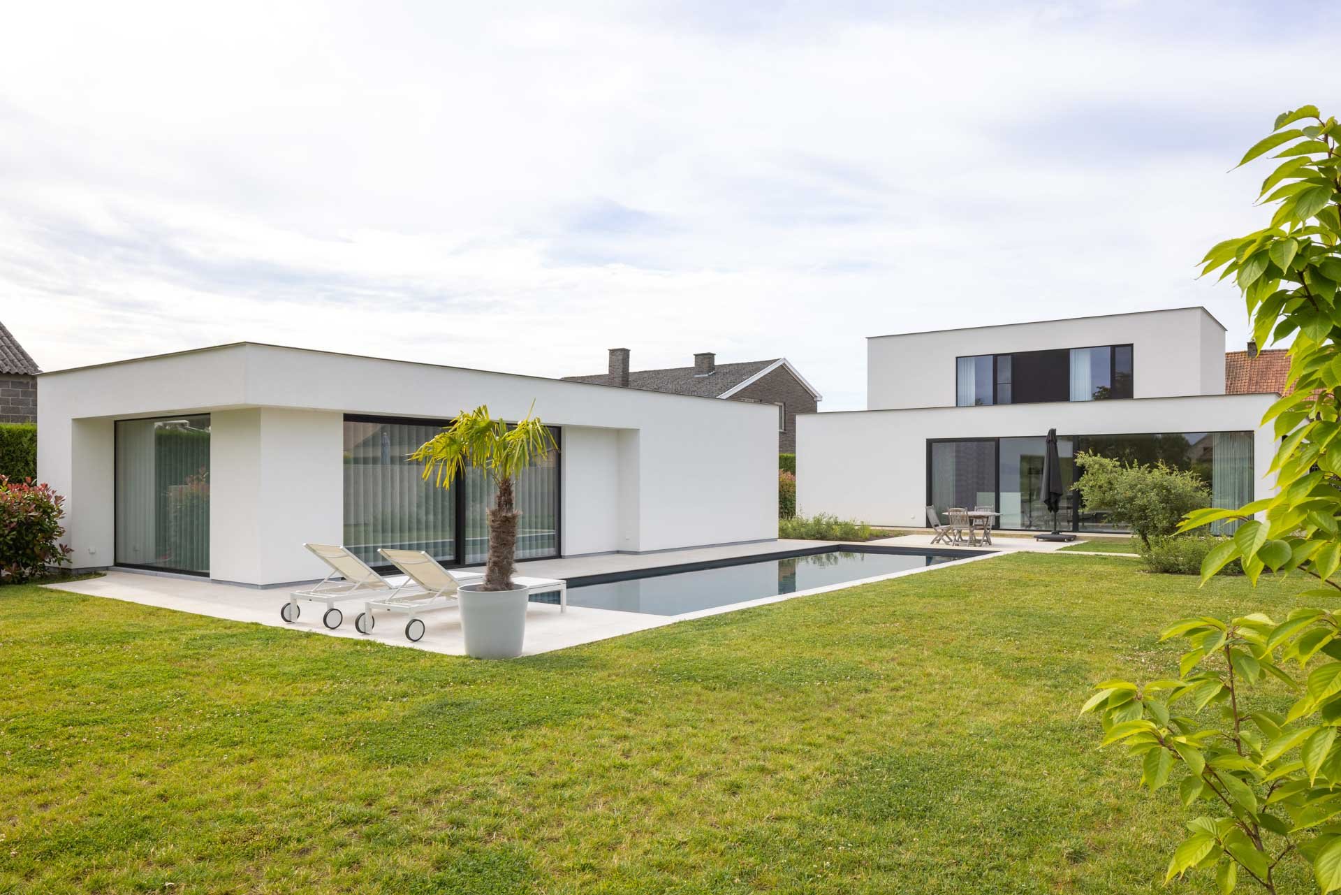 nieuwbouw-villa-witte-crepi-nazareth-3