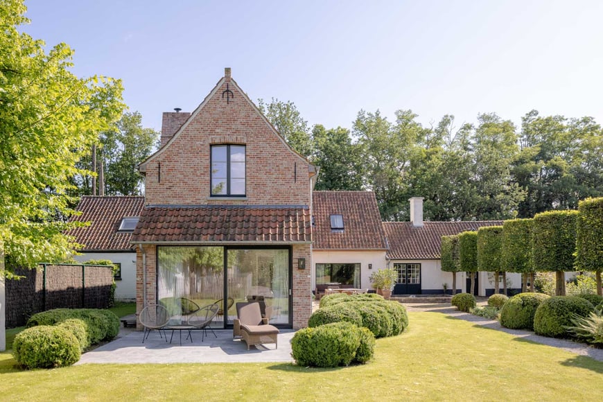 Harmonieus geïntegreerde landelijke villa 