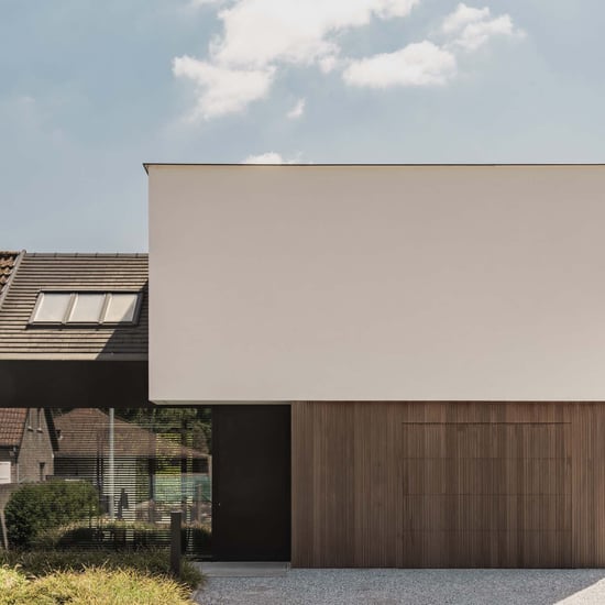 Originele gevel bij nieuwbouw in de natuur