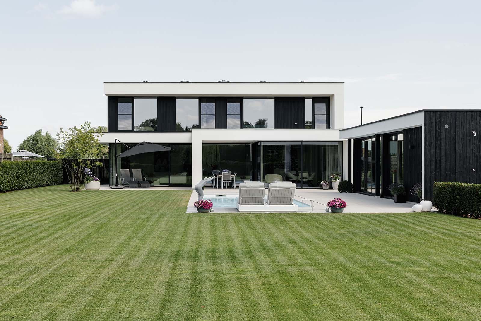 moderne-droomvilla-met-zwembad-maldegem-016-alt